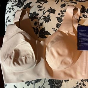 NWT  Honeylove Bra